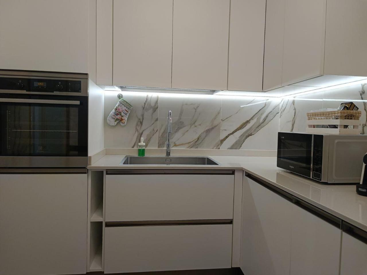 Appartement Facile Vacanze Romane *